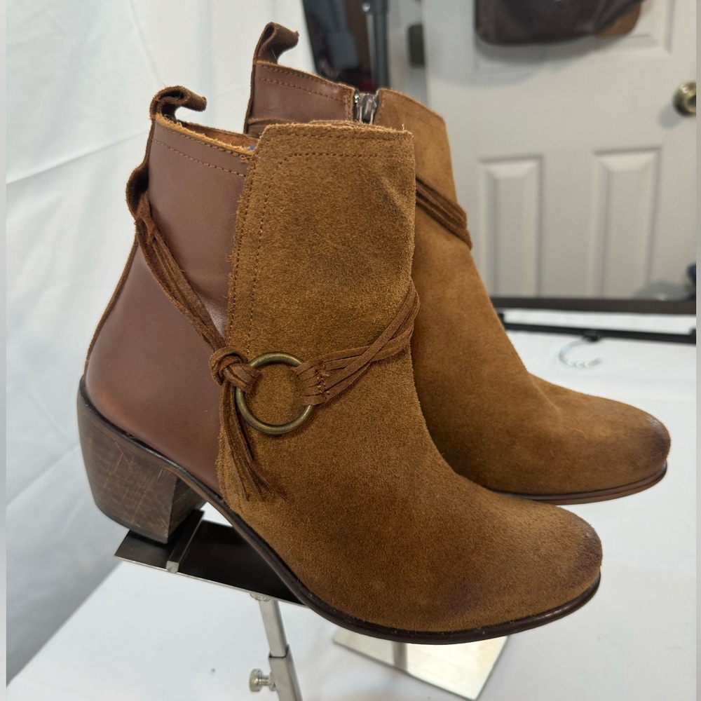 Anthroplogie SixtySeven Boots size 40 US 8